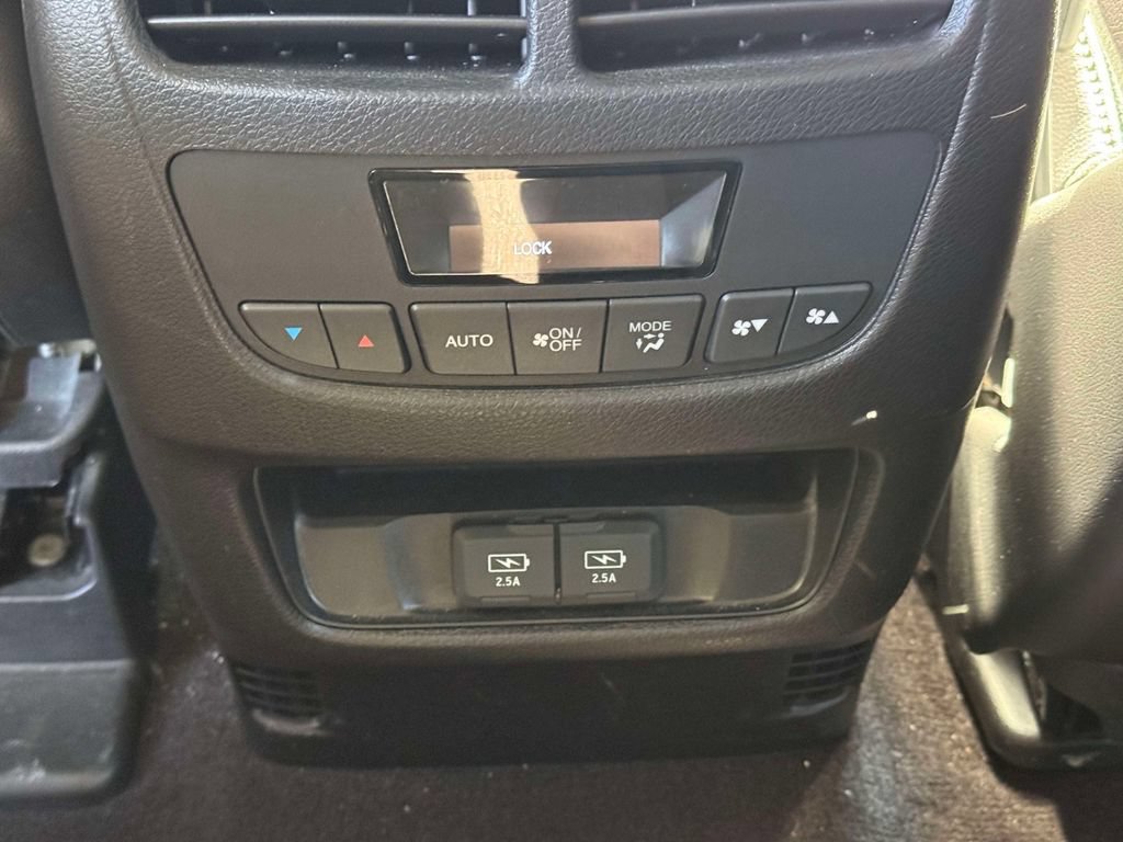 Used 2020 Acura MDX SH-AWD w/ Technology Package image 11