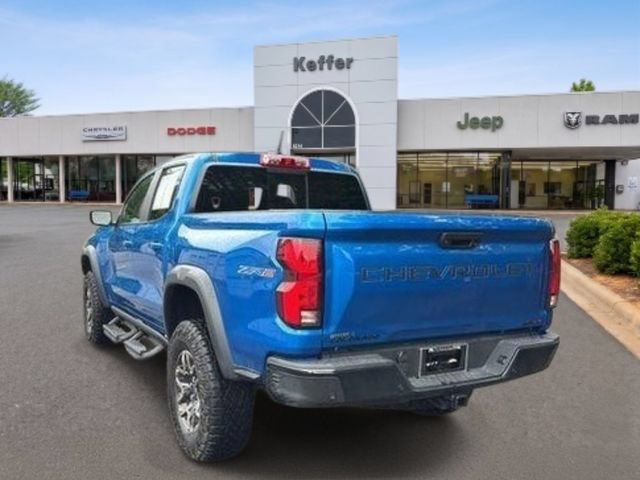 Used 2024 Chevrolet Colorado ZR2 w/ ZR2 Convenience Package III AWD/4WD image 3