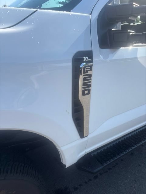 New 2026 Ford F250 XL w/ XL Chrome Package AWD/4WD image 13