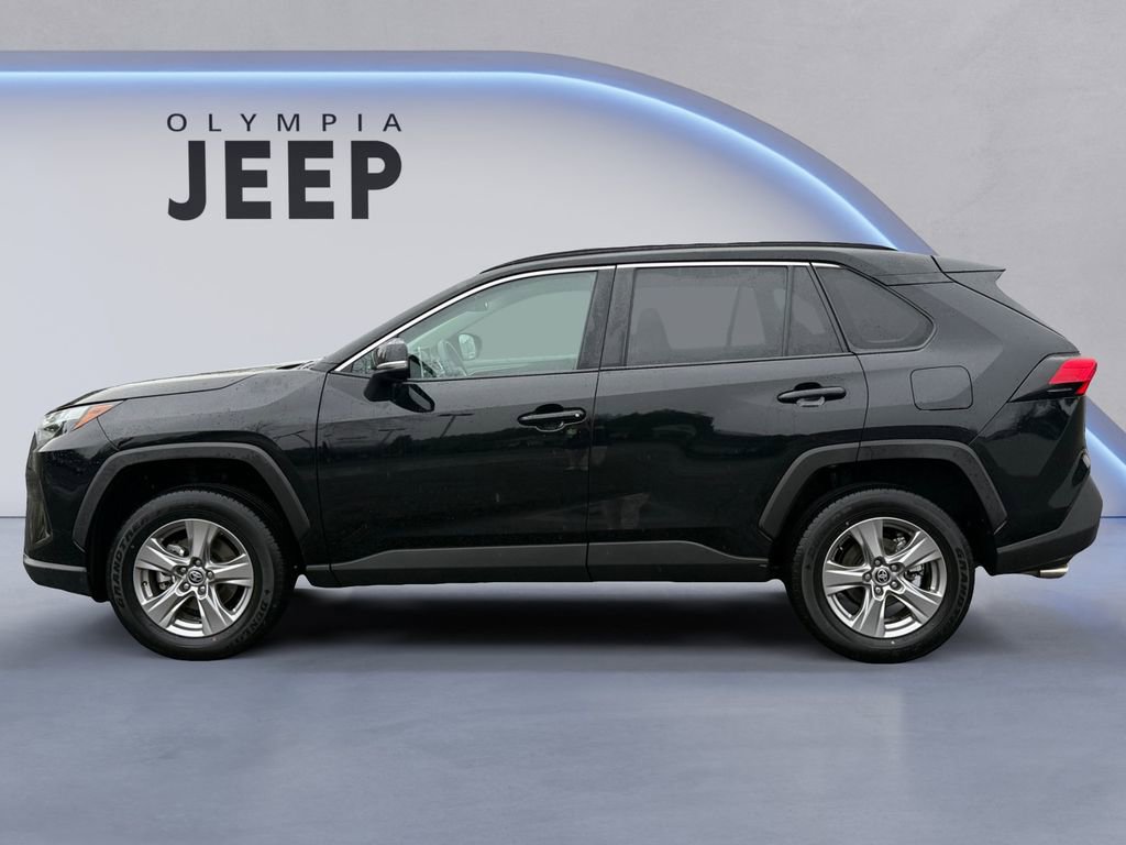 Used 2025 Toyota RAV4 XLE w/ Convenience Package image 2