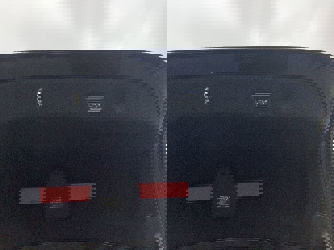 Used 2025 BMW i5 eDrive40i w/ M Sport Package image 33