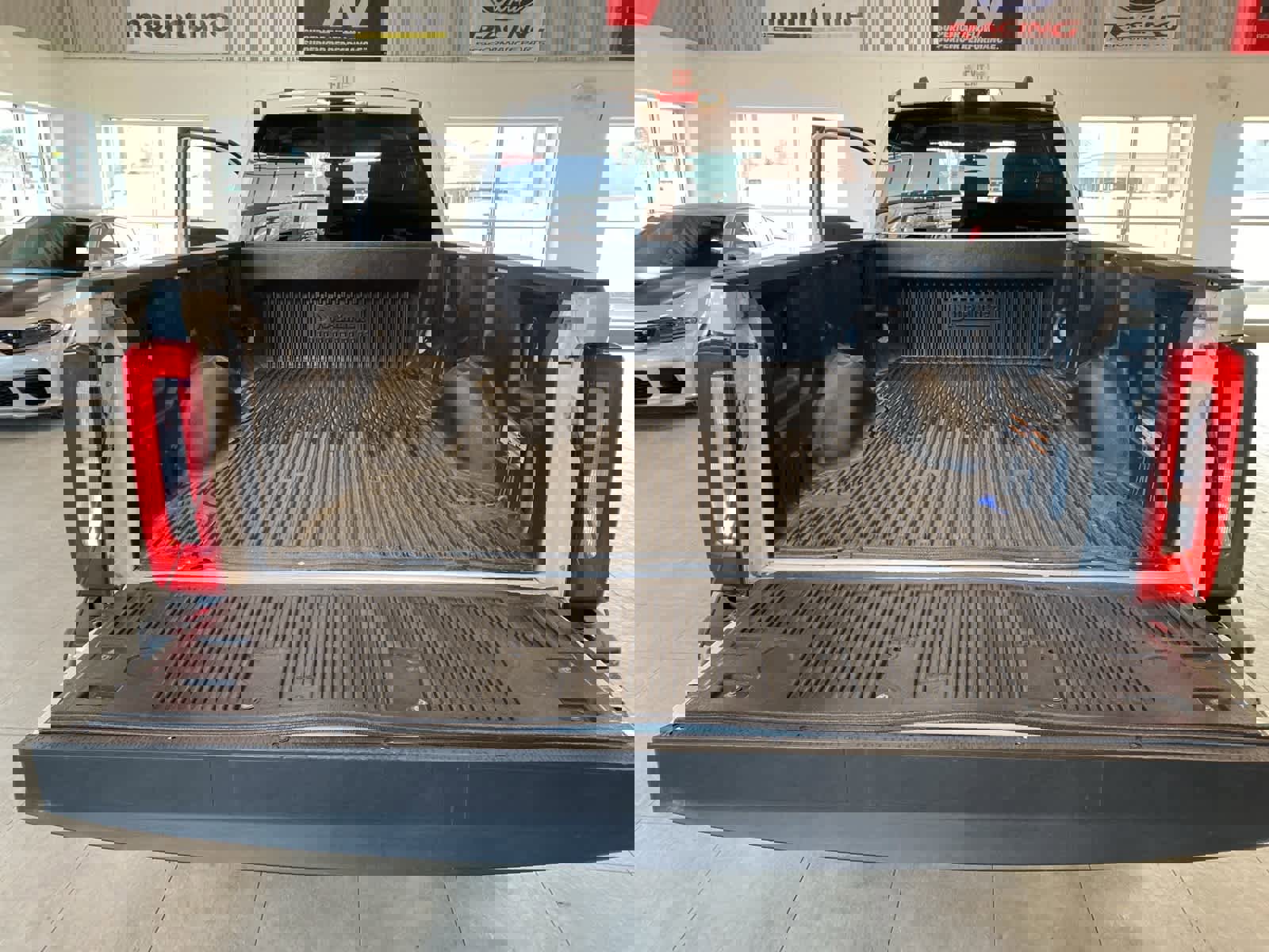 Used 2023 Ford F250 XLT image 28