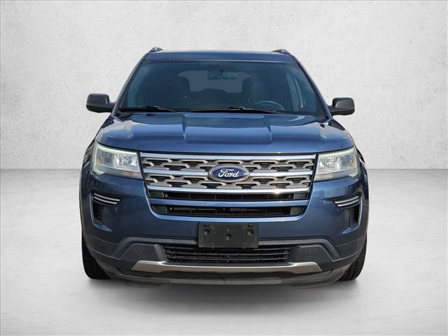 Used 2018 Ford Explorer XLT FWD video 2