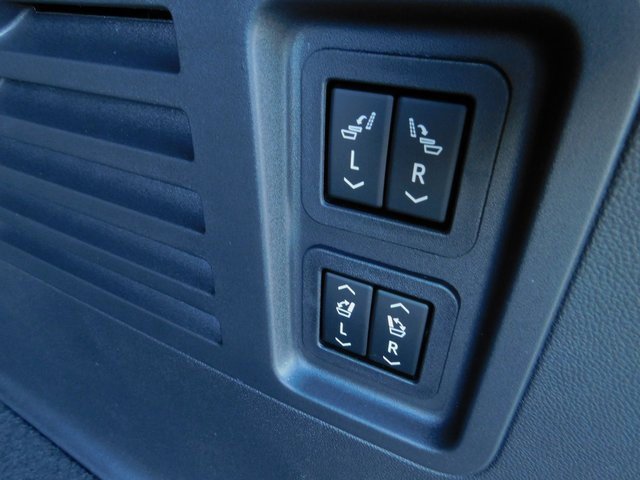 New 2026 Chevrolet Traverse RS w/ LPO, Illumination Package image 13