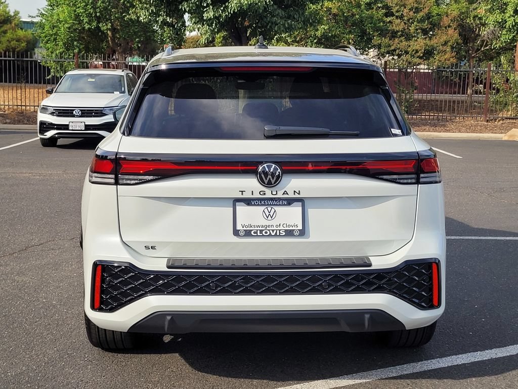 New 2026 Volkswagen Tiguan SE R-Line FWD image 6