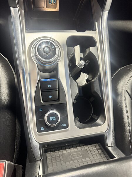 Used 2020 Ford Explorer Limited AWD/4WD image 16