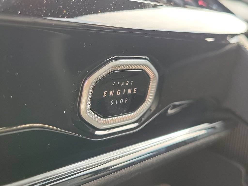 New 2027 Jeep Grand Cherokee Limited AWD/4WD image 19
