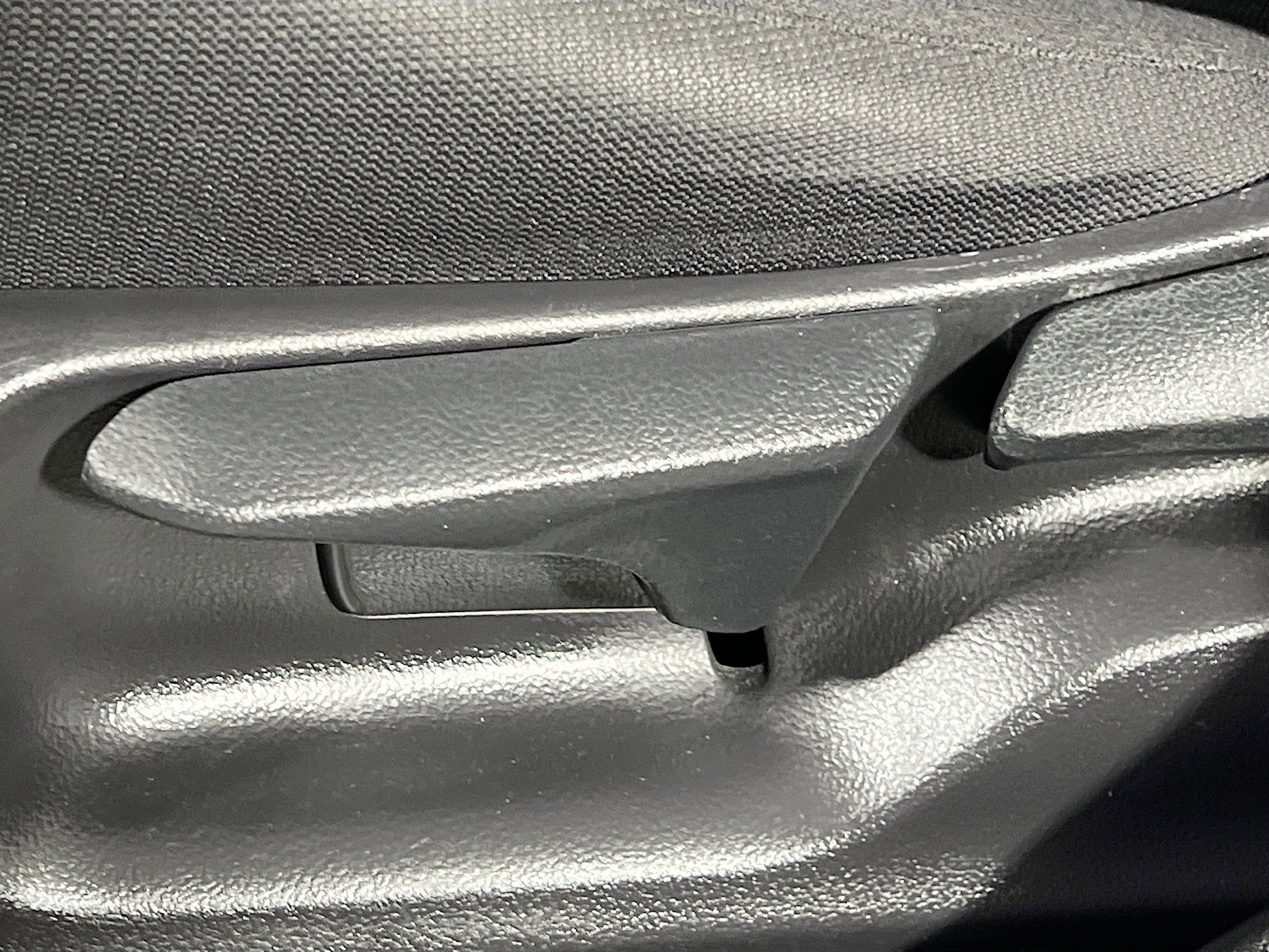 Used 2020 Toyota Corolla LE image 16