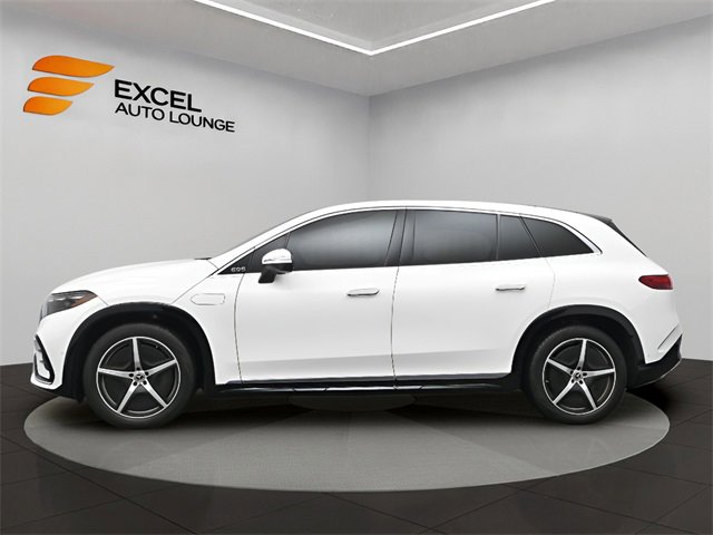 Used 2023 Mercedes-Benz EQS 580 4MATIC SUV image 2