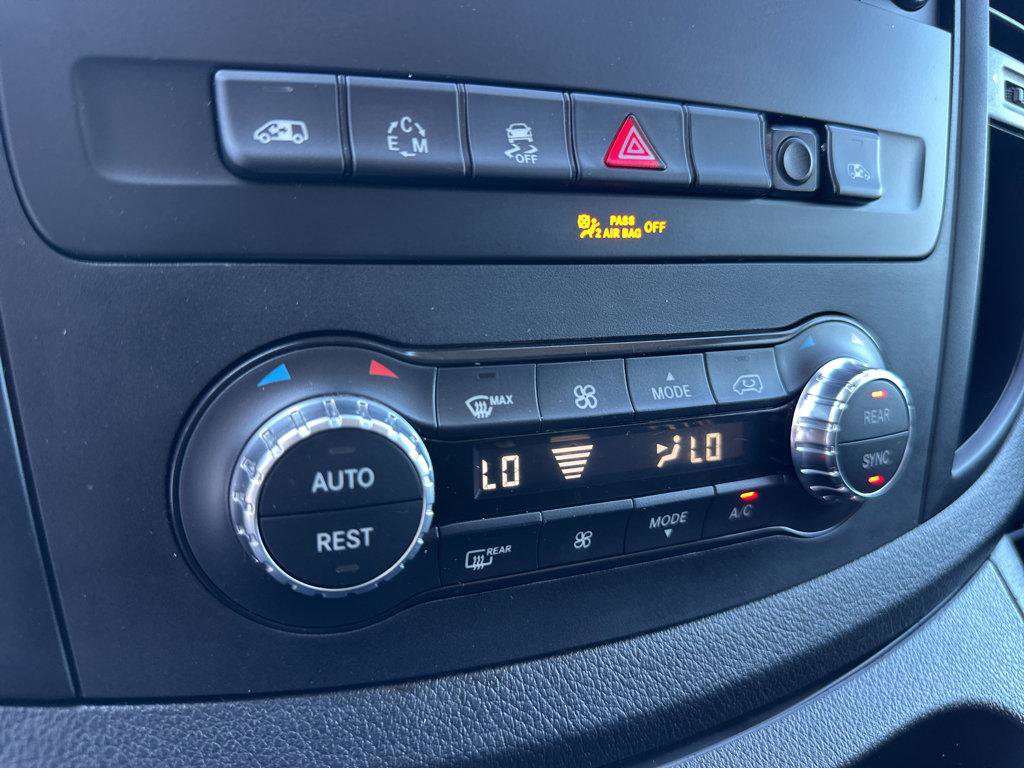 Used 2016 Mercedes-Benz Metris Passenger image 6