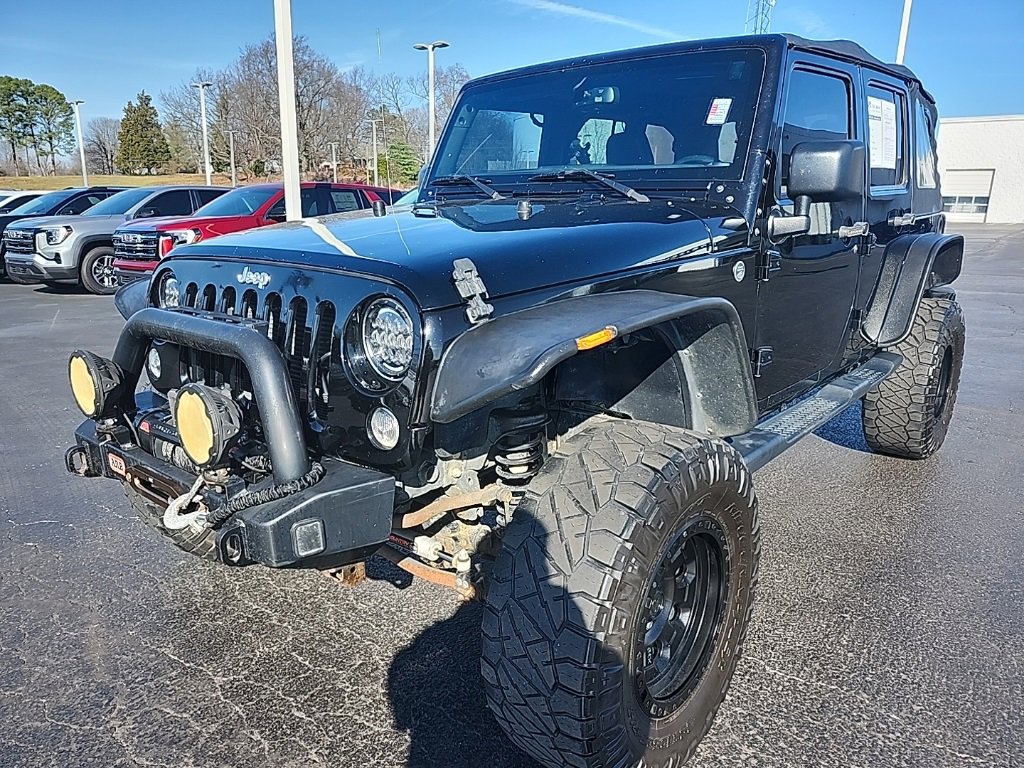 Used 2015 Jeep Wrangler Unlimited Sahara image 7