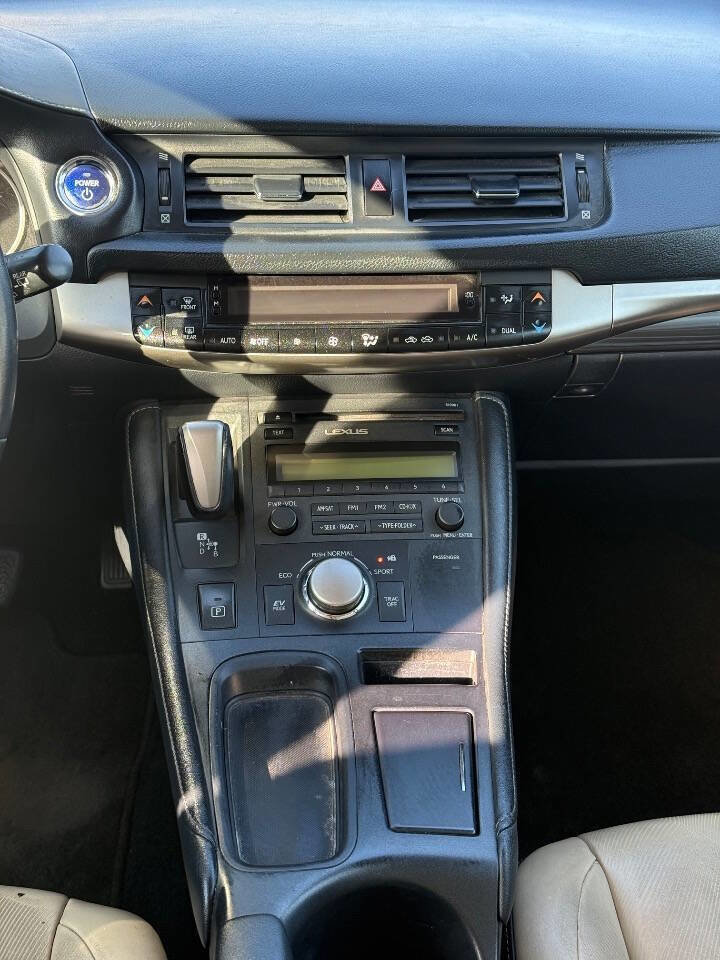 Used 2016 Lexus CT 200h FWD image 12