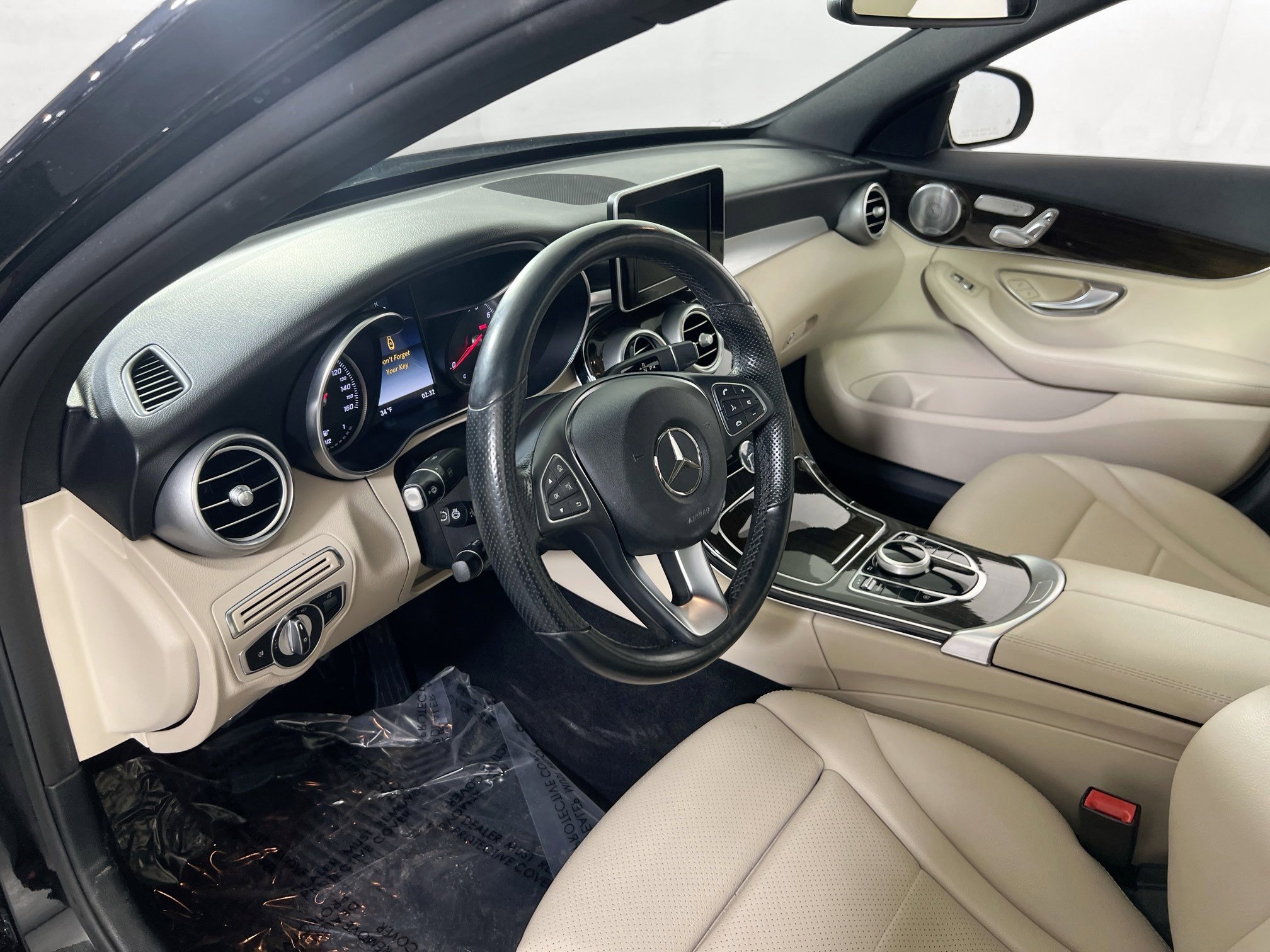 Used 2018 Mercedes-Benz C 300 4MATIC image 9