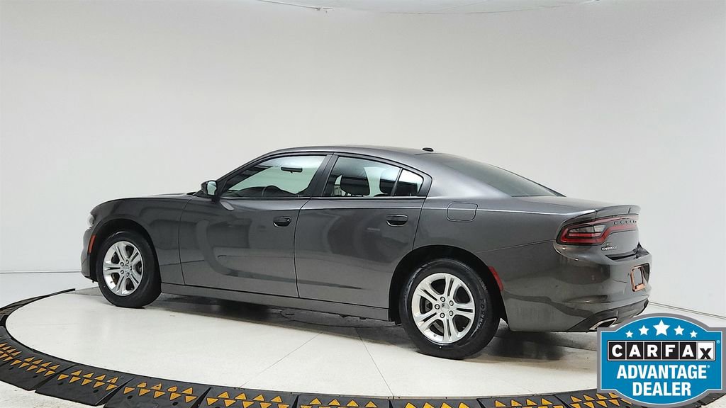 Used 2022 Dodge Charger SXT image 3