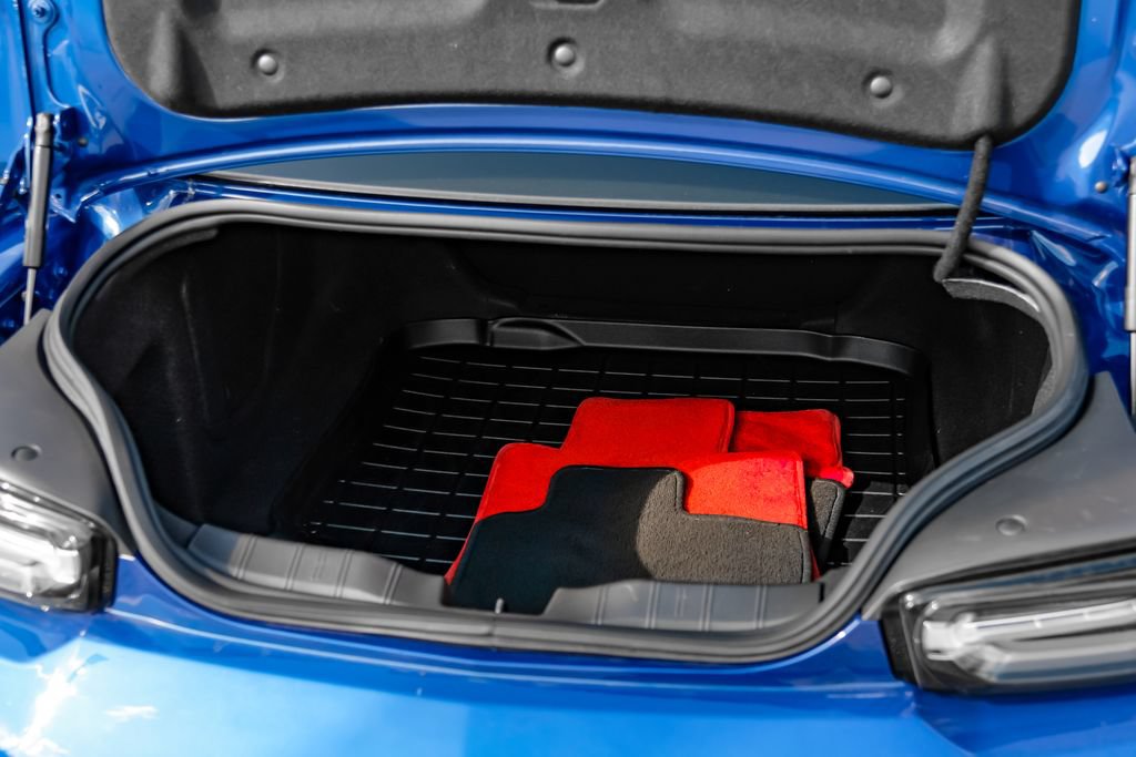 Used 2022 Chevrolet Camaro ZL1 RWD image 61