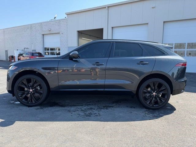 Used 2023 Jaguar F-PACE S image 2
