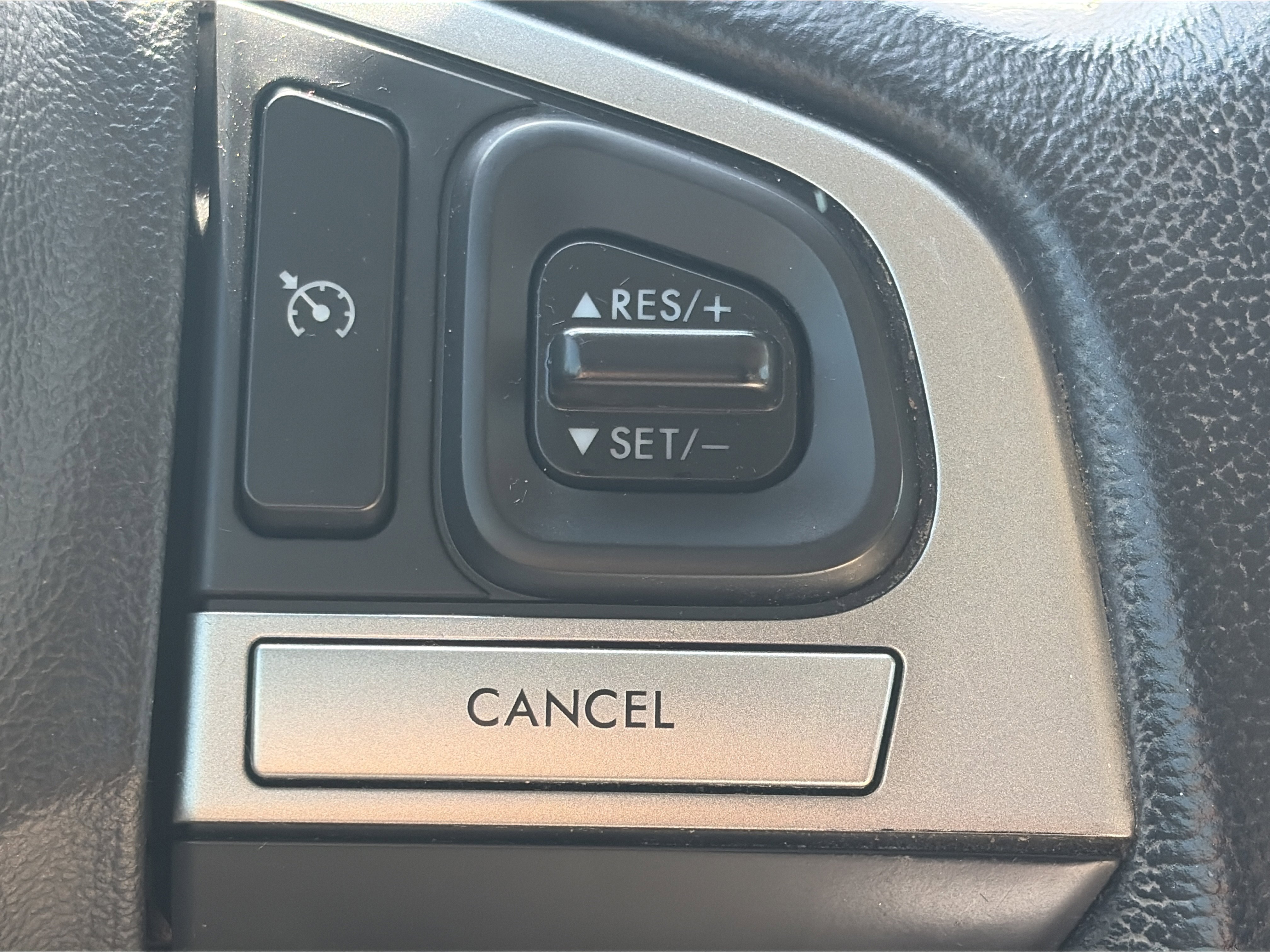 Used 2015 Subaru Legacy 2.5i Premium AWD/4WD image 18