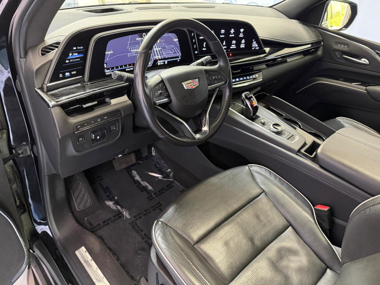 Used 2023 Cadillac Escalade ESV Sport AWD/4WD image 16