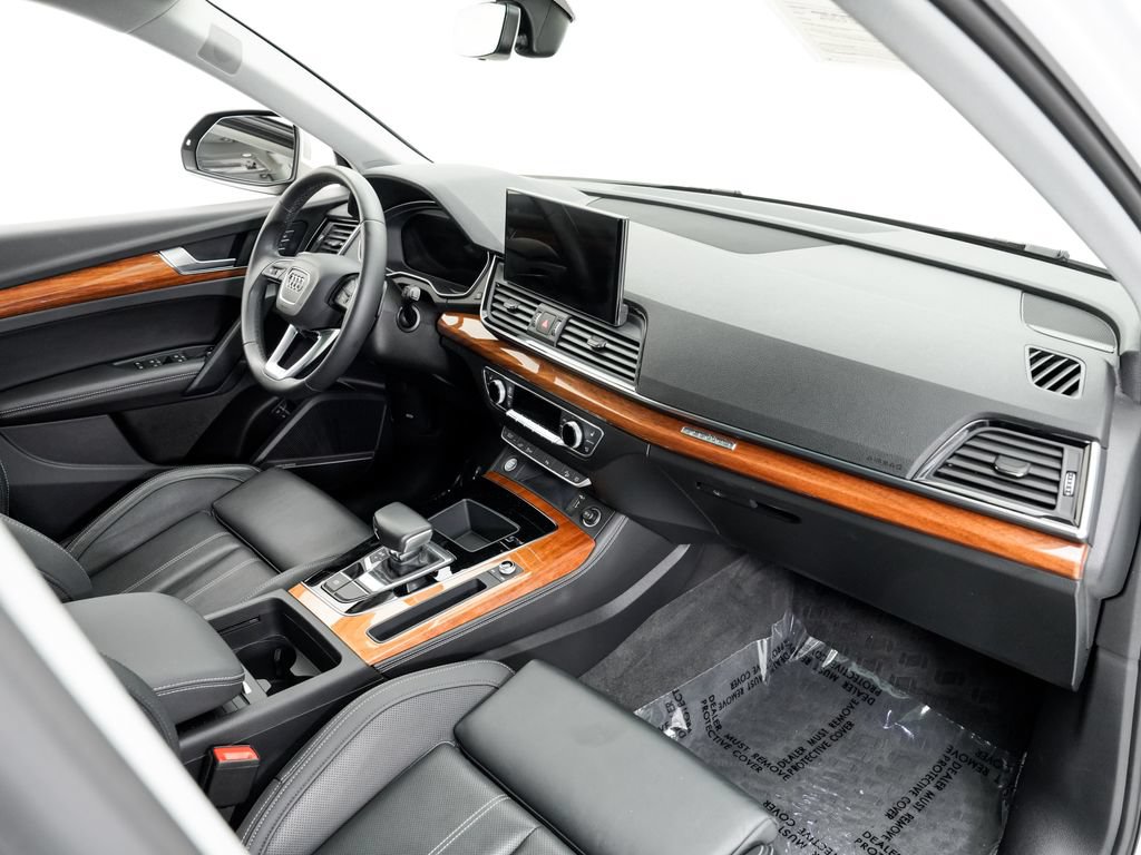 Used 2021 Audi Q5 e Premium Plus AWD/4WD image 21