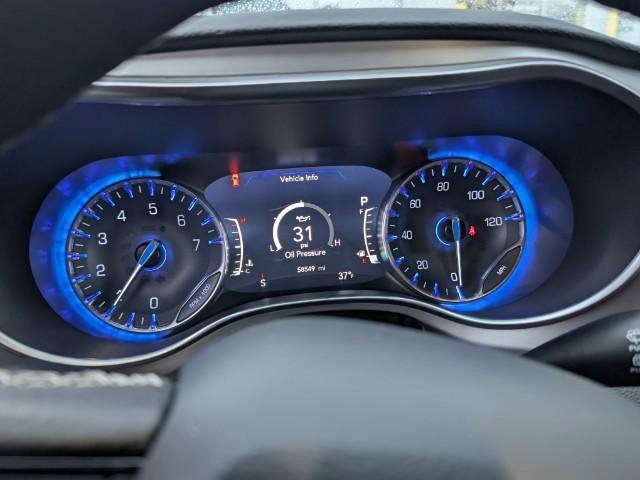 Used 2021 Chrysler Pacifica Limited w/ Uconnect Theater Family Group image 20