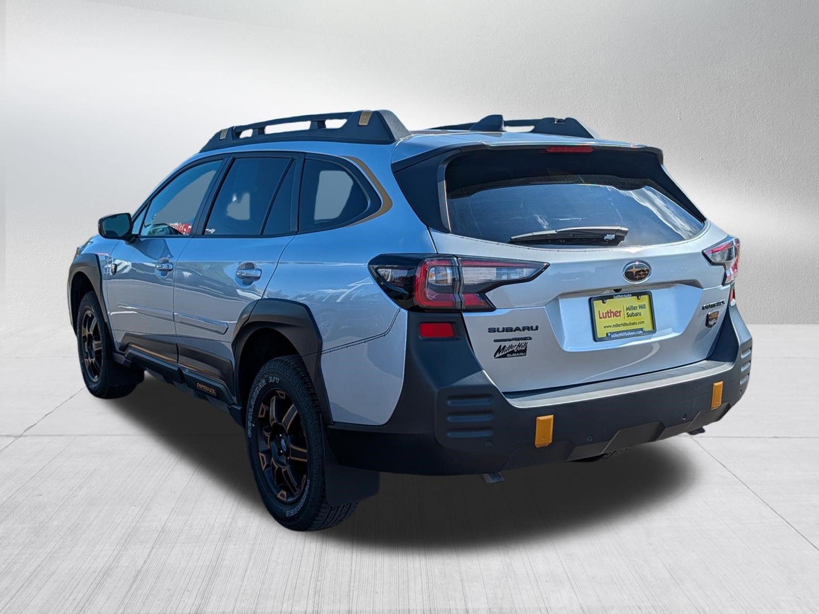 Used 2025 Subaru Outback Wilderness AWD/4WD image 5