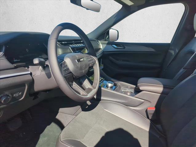 New 2025 Jeep Grand Cherokee Altitude image 2