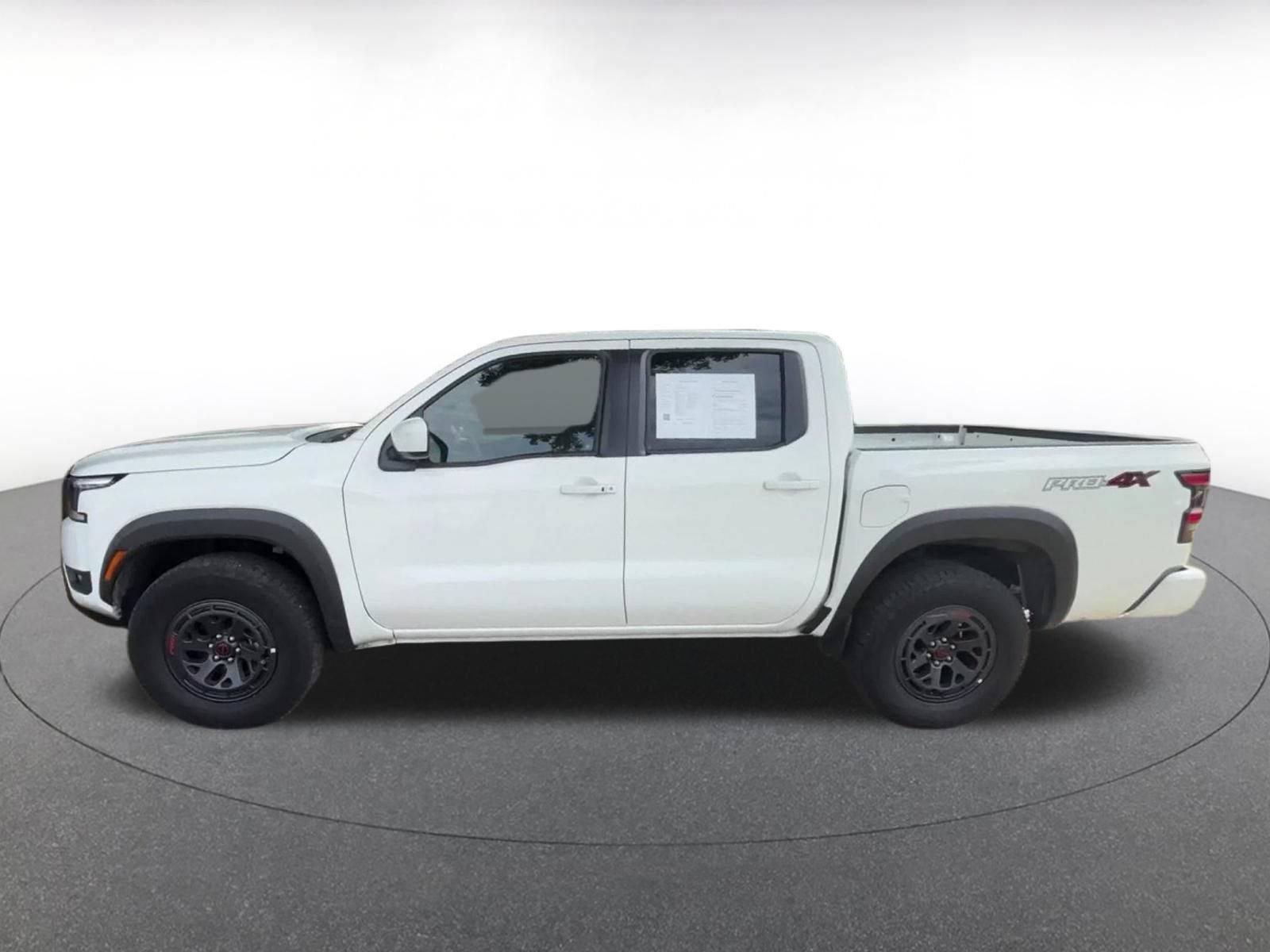 Used 2026 Nissan Frontier PRO-4X AWD/4WD image 7