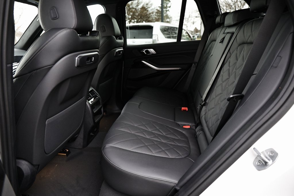 New 2026 BMW X5 xDrive40i w/ M Sport Package image 26