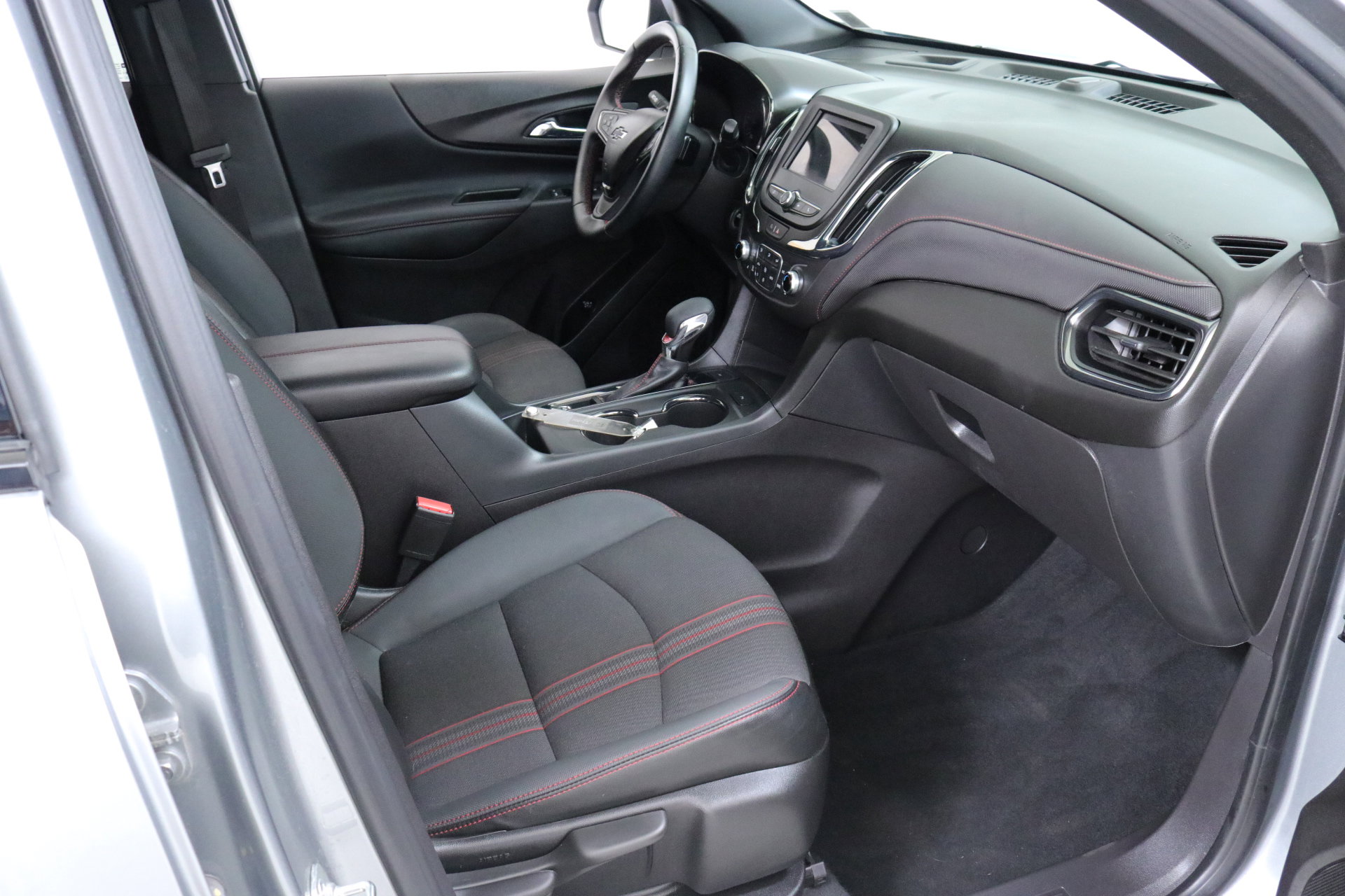 Used 2024 Chevrolet Equinox RS image 30