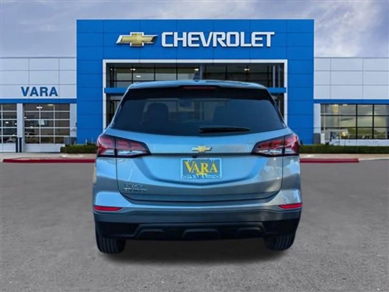 Certified 2024 Chevrolet Equinox LS w/ LS Convenience Package image 4