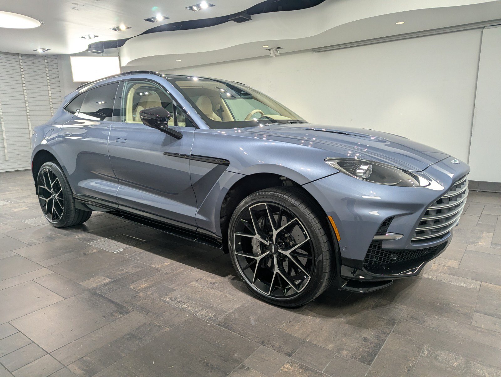 New 2026 Aston Martin DBX 707 AWD/4WD image 1