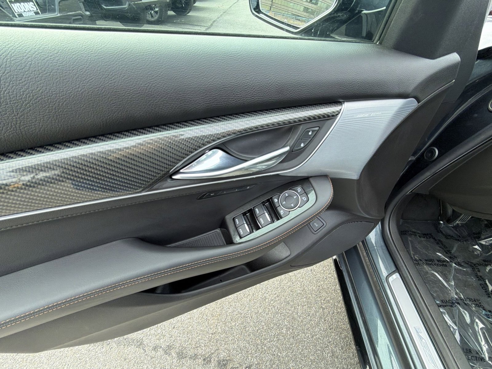 Used 2022 Cadillac CT5 V w/ Premium Package image 15