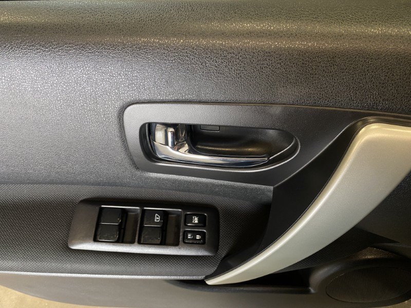 Used 2013 Nissan Rogue SV AWD/4WD image 26