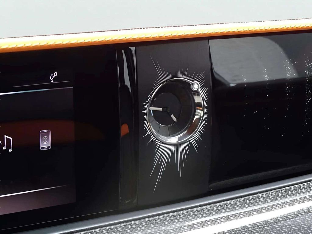 Used 2024 Rolls-Royce Ghost Black Badge w/ Black Badge Ghost Package image 27