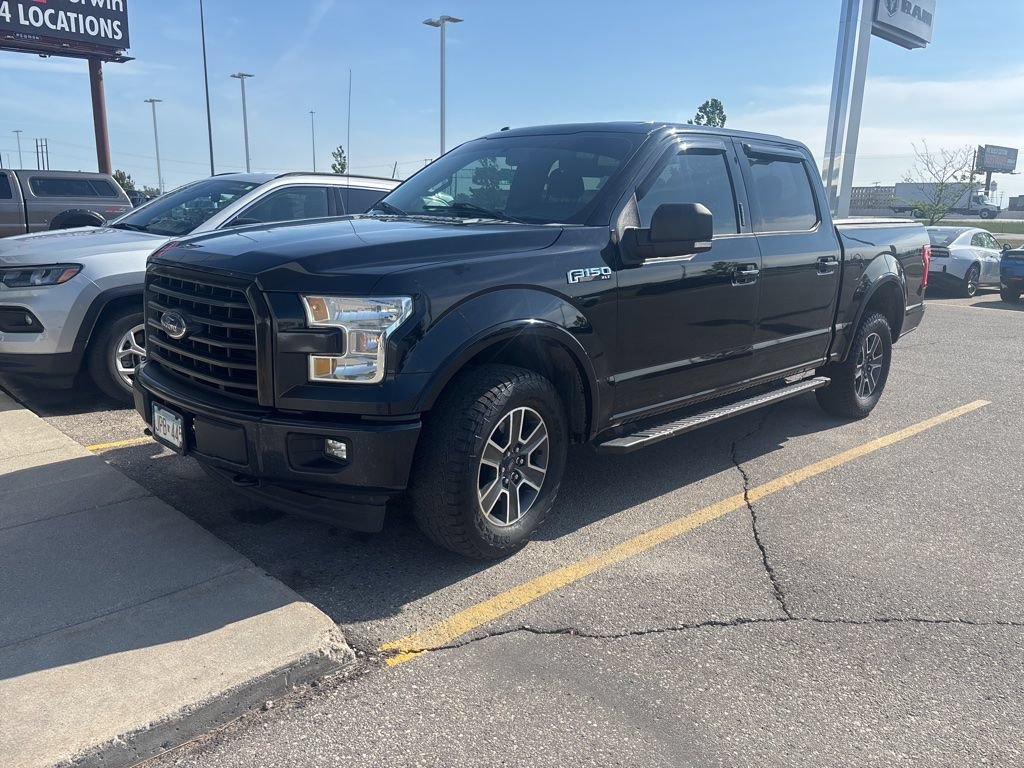 Used 2017 Ford F150 XLT w/ Equipment Group 301A Mid AWD/4WD image 3