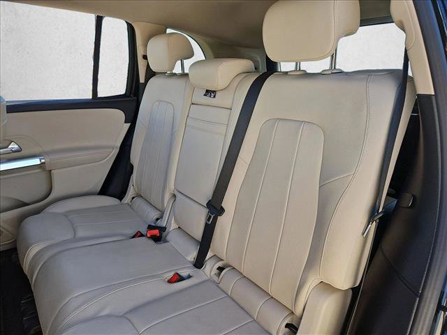 Used 2021 Mercedes-Benz GLB 250 image 18
