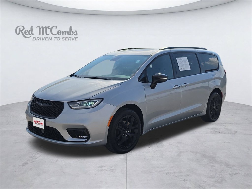 Used 2023 Chrysler Pacifica Limited w/ Uconnect Theater Family Group AWD/4WD 360° Tour