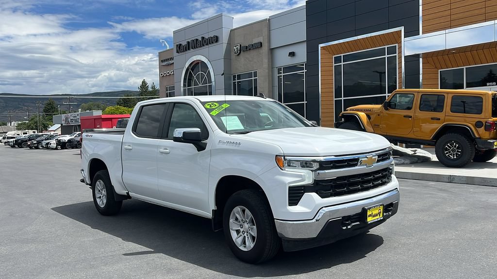 Used 2025 Chevrolet Silverado 1500 LT w/ Protection Package AWD/4WD image 3