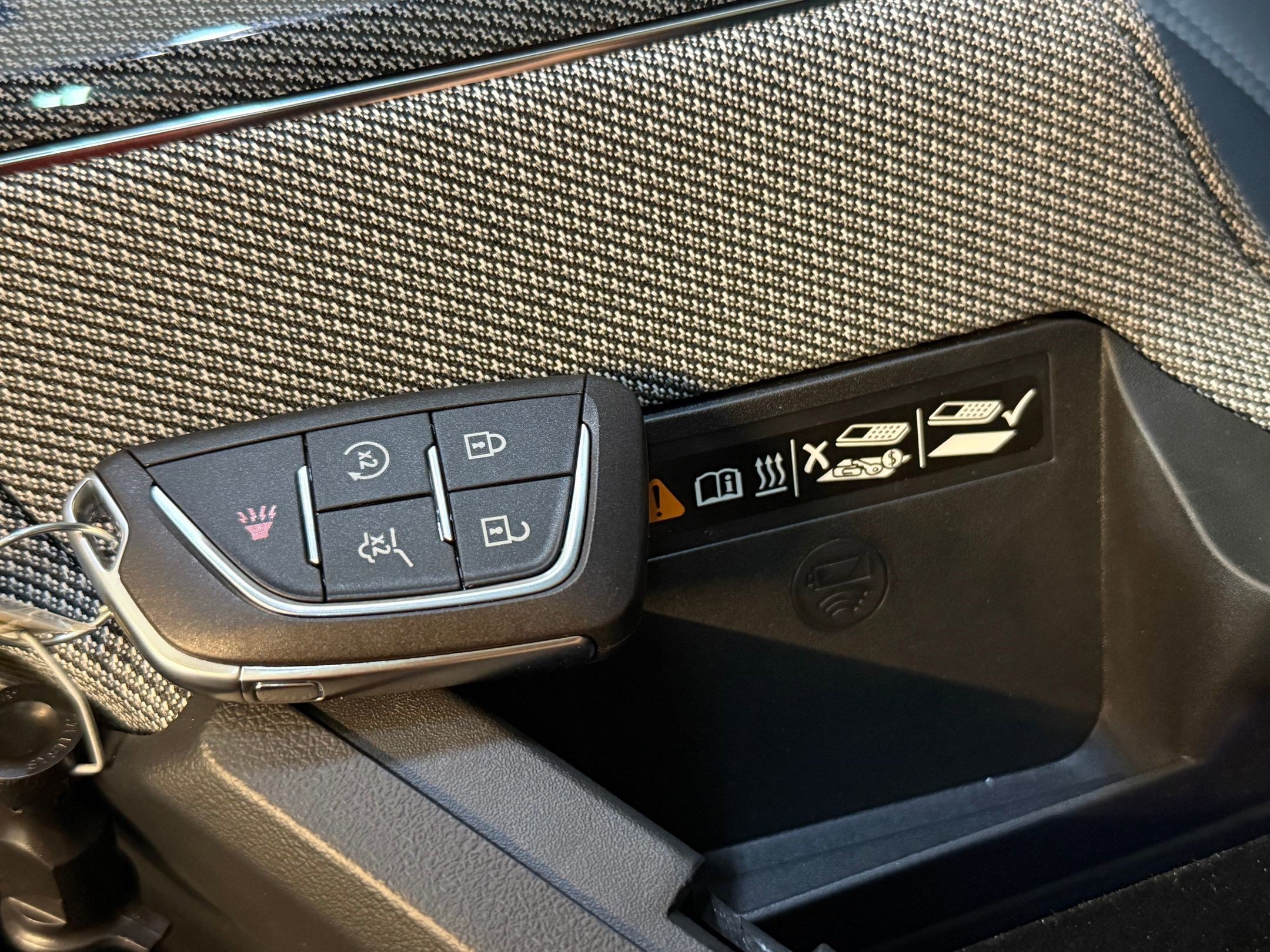 New 2026 Cadillac Optiq Sport 1 image 39