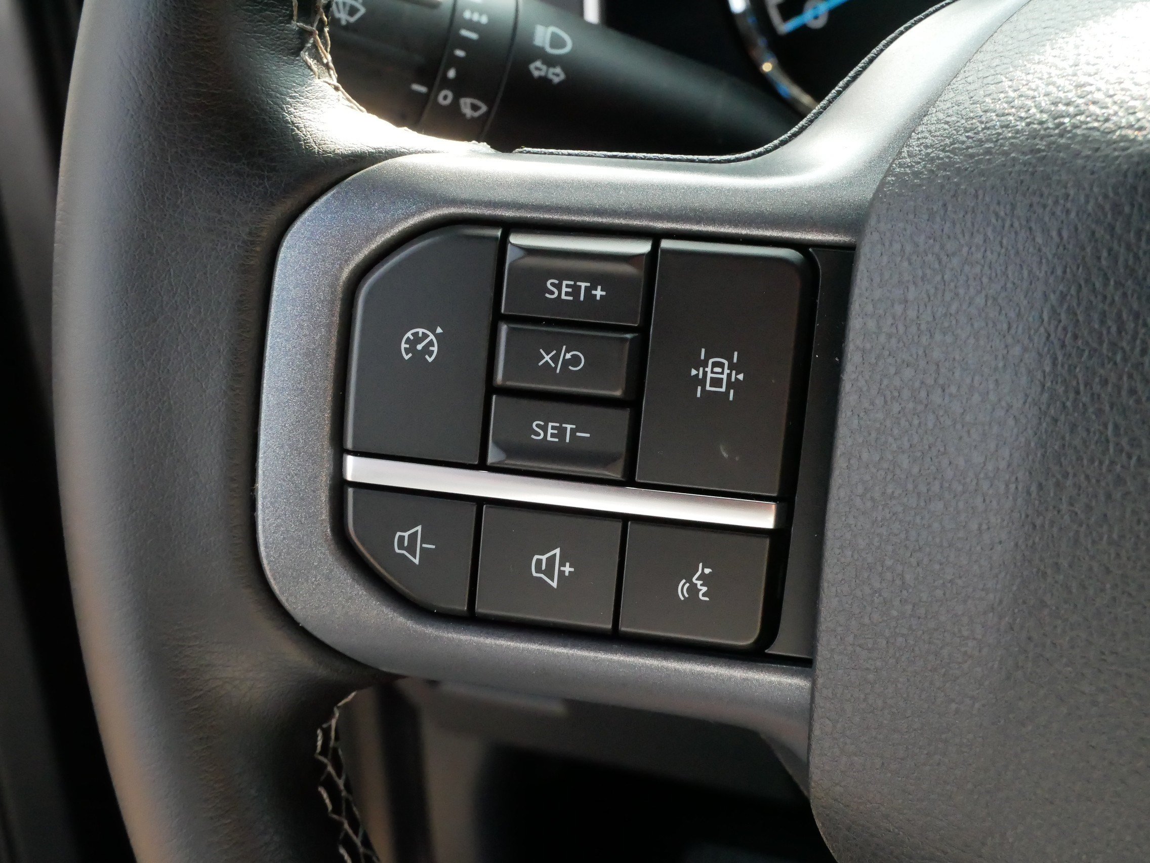 Used 2023 Ford F150 XLT w/ Equipment Group 302A High AWD/4WD image 26