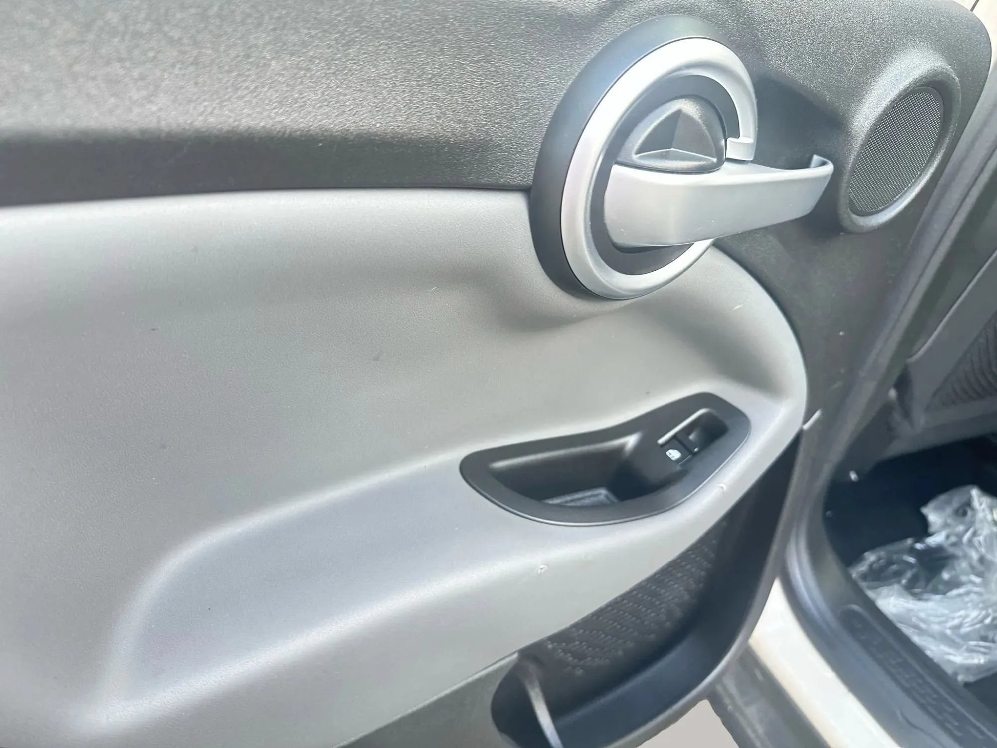 Used 2016 FIAT 500X Easy FWD image 11