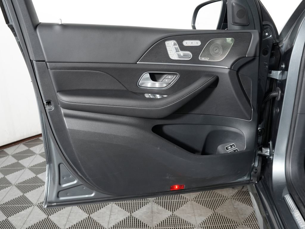 Certified 2025 Mercedes-Benz GLE 450e 4MATIC image 27