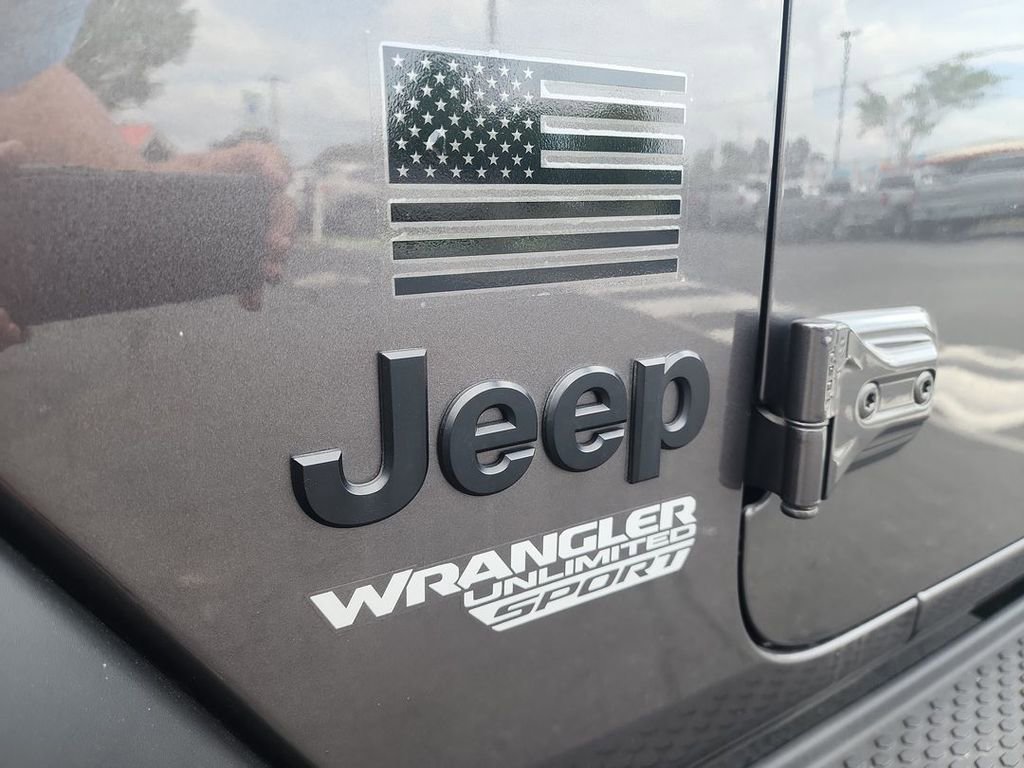 Used 2021 Jeep Wrangler Unlimited Sport w/ Sun And Sound Package AWD/4WD image 32
