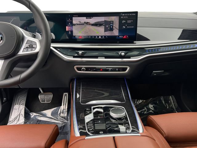 Used 2026 BMW X7 xDrive40i w/ M Sport Package AWD/4WD image 15