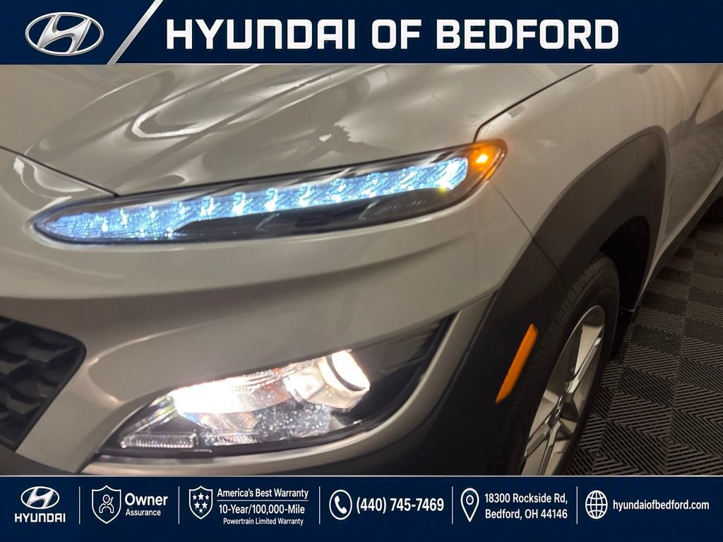 Used 2023 Hyundai Kona SE w/ Cargo Package FWD image 12