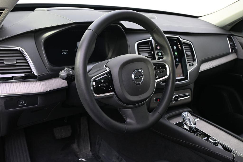 Used 2024 Volvo XC90 B6 Ultimate w/ Protection Package Premier AWD/4WD image 11