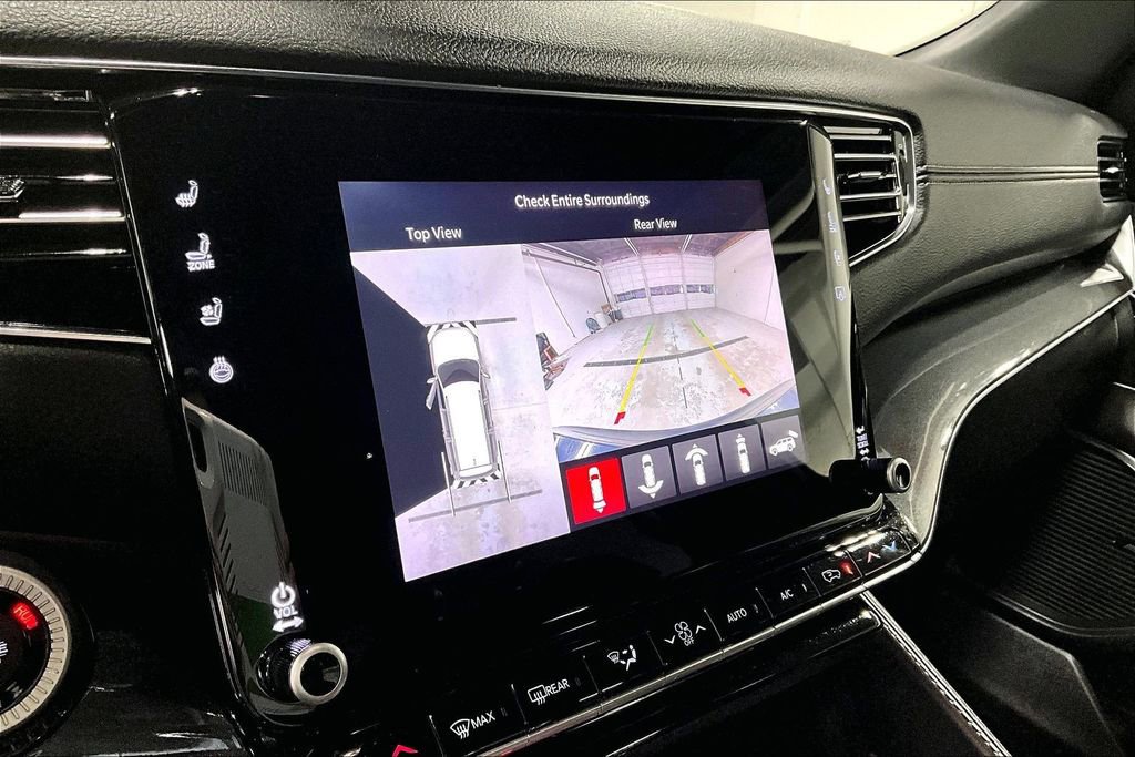 Used 2023 Jeep Wagoneer 4WD w/ Convenience Group I image 29