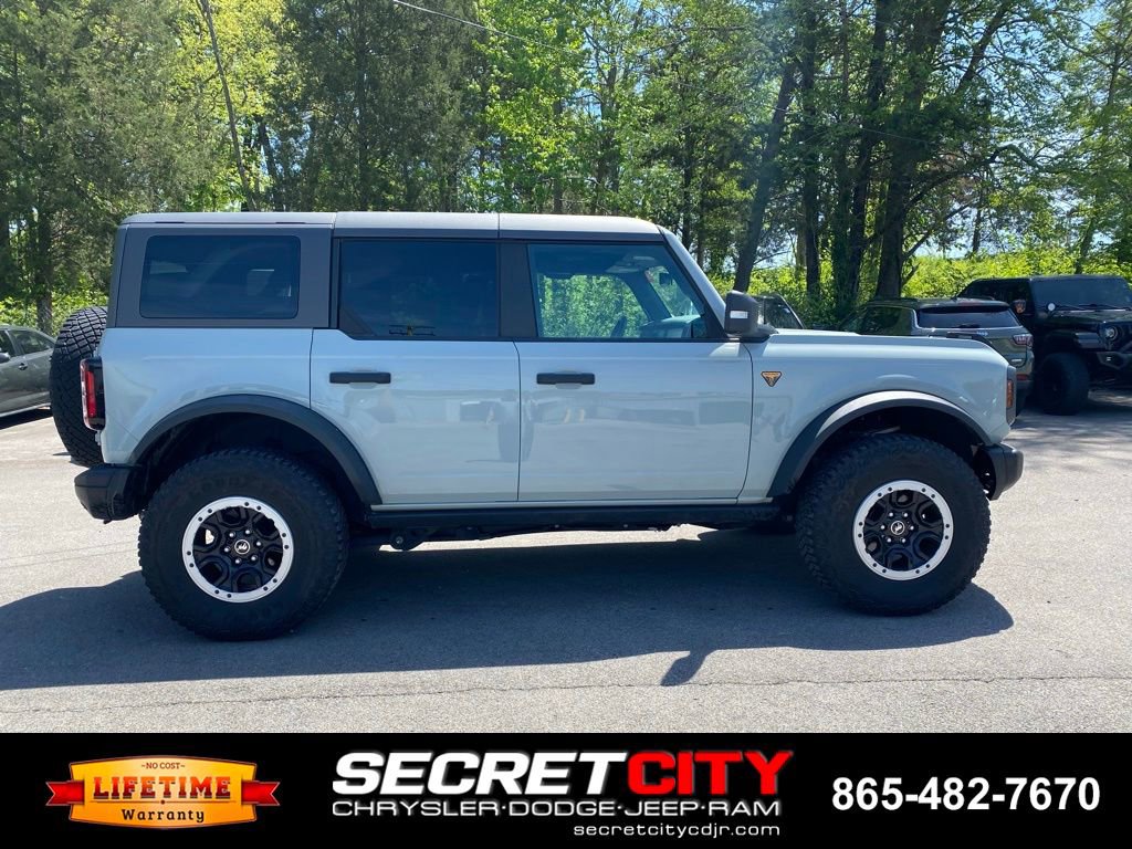 Used 2022 Ford Bronco Badlands image 5