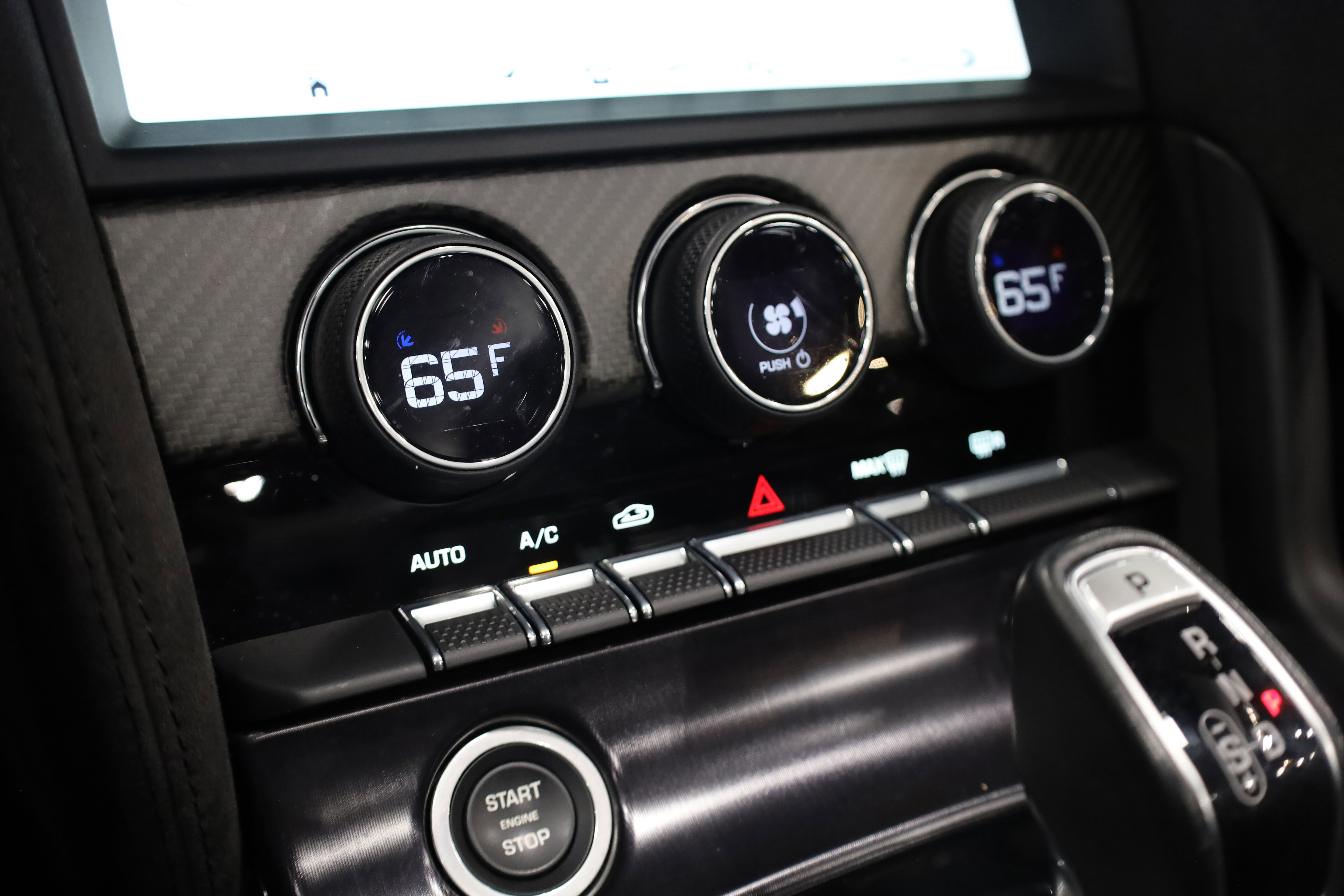 Used 2020 Jaguar F-TYPE SVR image 29