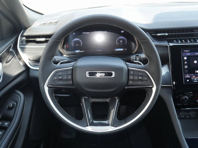 Used 2023 Jeep Grand Cherokee Altitude image 18